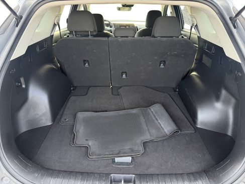 Used 2024 Kia Sportage LX image 17