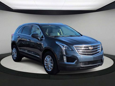 Used 2019 Cadillac XT5 Luxury image 2