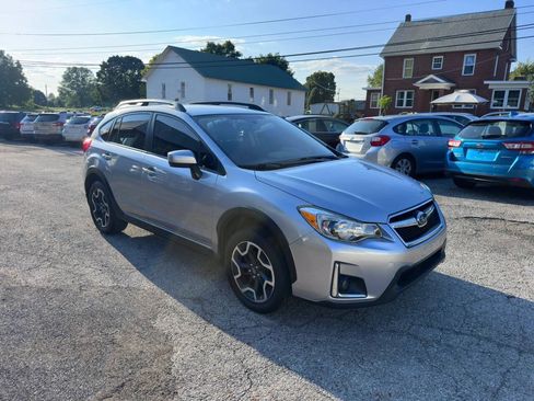 Used 2016 Subaru Crosstrek 2.0i Premium AWD/4WD image 3