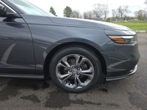 Used 2023 Honda Accord EX image 4