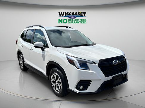 Used 2024 Subaru Forester Premium AWD/4WD image 30