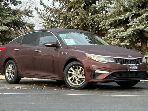 Used 2019 Kia Optima LX image 2