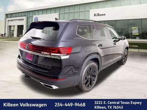 New 2026 Volkswagen Atlas SE image 7