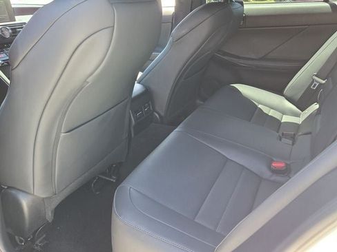 Used 2024 Lexus IS 350 F Sport RWD image 11