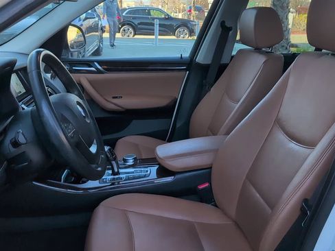 Used 2017 BMW X3 xDrive28i image 11