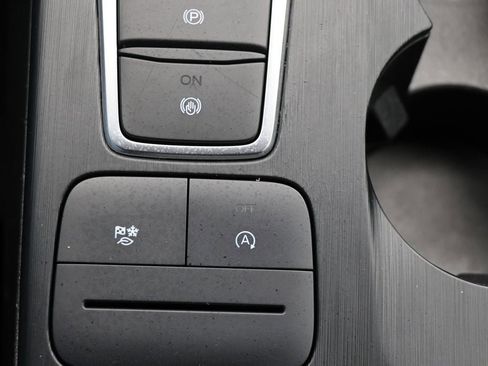 Used 2024 Ford Escape ST-Line image 25