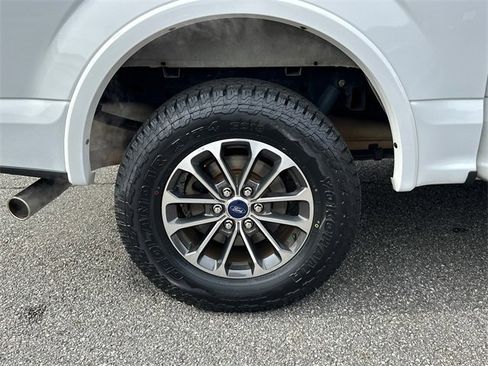 Used 2018 Ford F150 XLT w/ Equipment Group 302A Luxury image 17