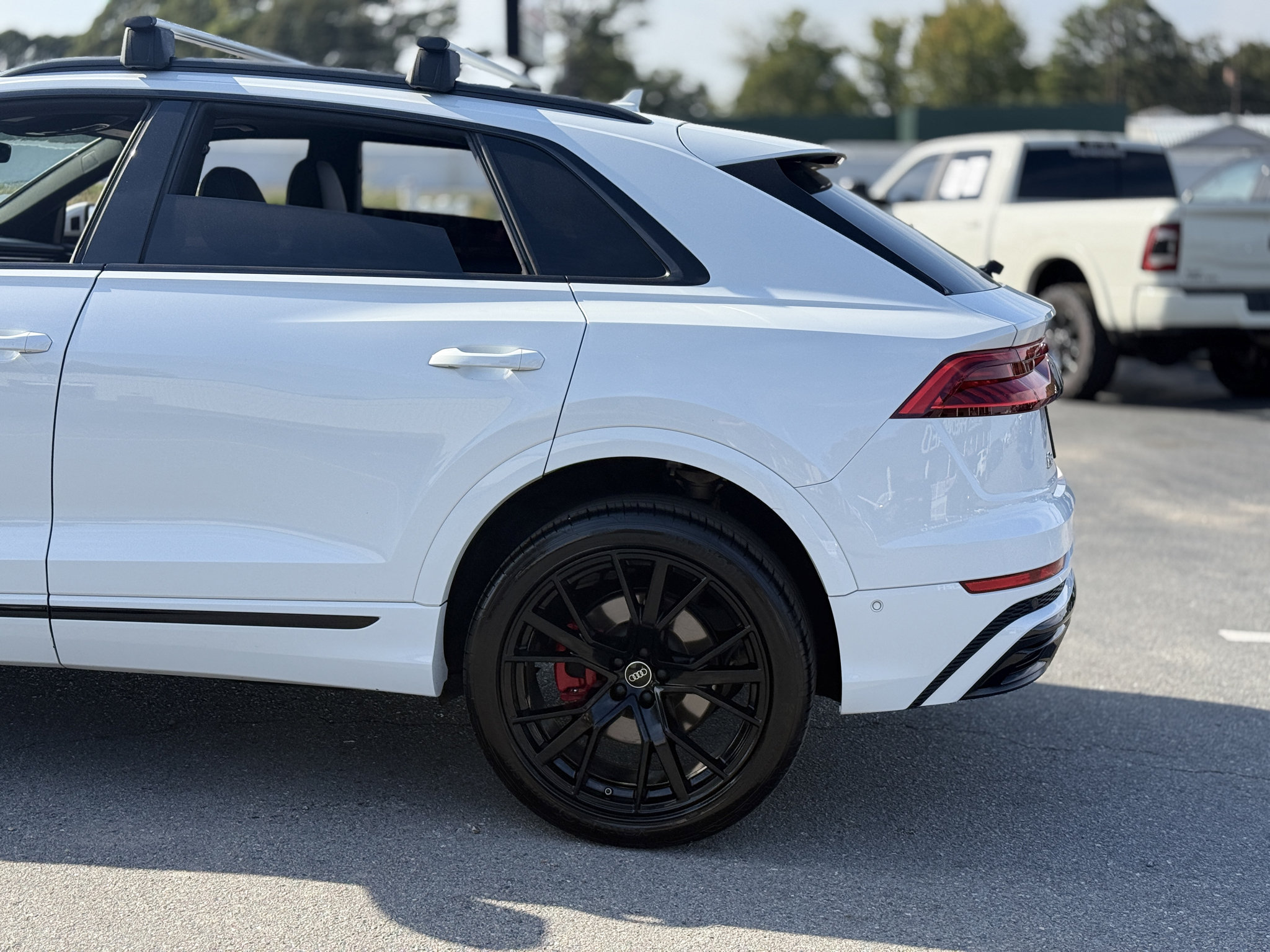 Used 2022 Audi Q8 Premium Plus AWD/4WD image 6