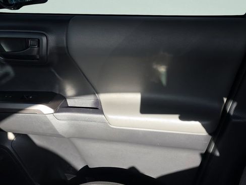 Used 2023 Toyota Tacoma SR5 RWD image 13