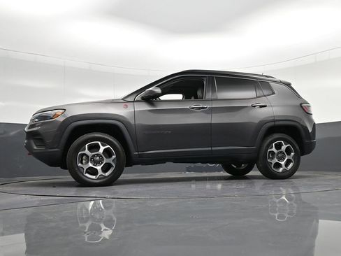 Used 2022 Jeep Compass Trailhawk w/ Trailhawk Elite Group AWD/4WD image 37