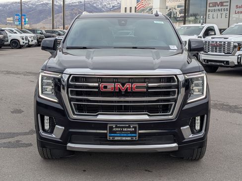 Certified 2022 GMC Yukon XL SLT w/ SLT Premium Package image 9