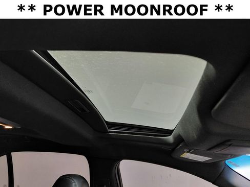 Used 2018 Ford Taurus SHO image 20