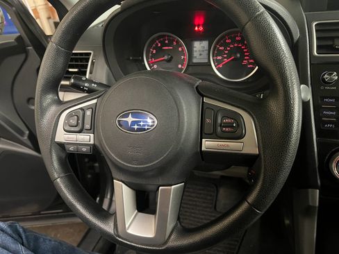 Used 2018 Subaru Forester 2.5i Premium w/ Popular Package #2A AWD/4WD image 10