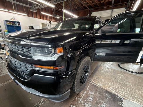 Used 2018 Chevrolet Silverado 1500 Custom w/ Texas Edition image 2