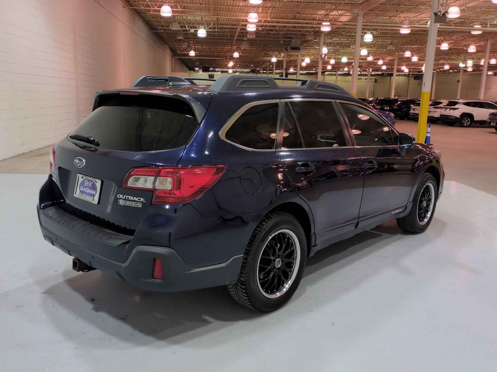 Used 2018 Subaru Outback 2.5i Limited AWD/4WD image 3
