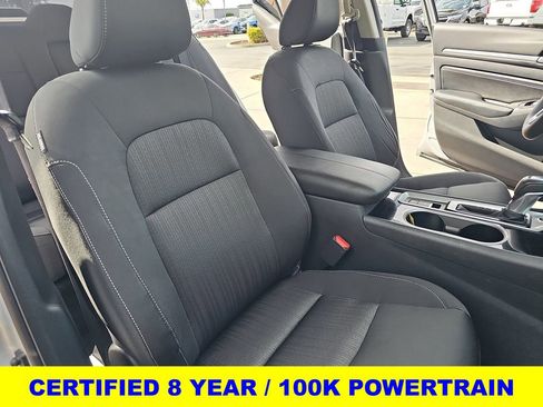 Used 2022 Nissan Altima 2.5 SV w/ SV Premium Package image 10