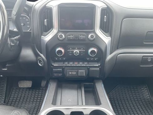 Used 2021 GMC Sierra 1500 SLT w/ SLT Convenience Package AWD/4WD image 11