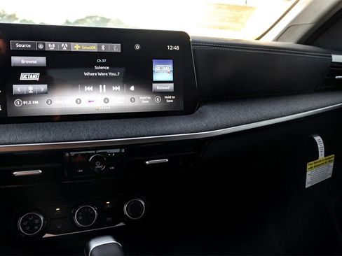 New 2025 Nissan Kicks SV image 14