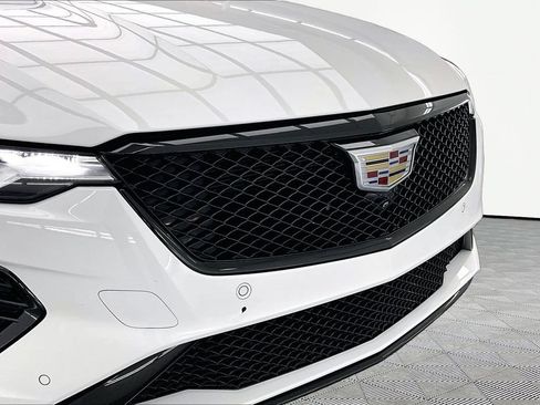 Used 2021 Cadillac CT4 V w/ Technology Package RWD image 28