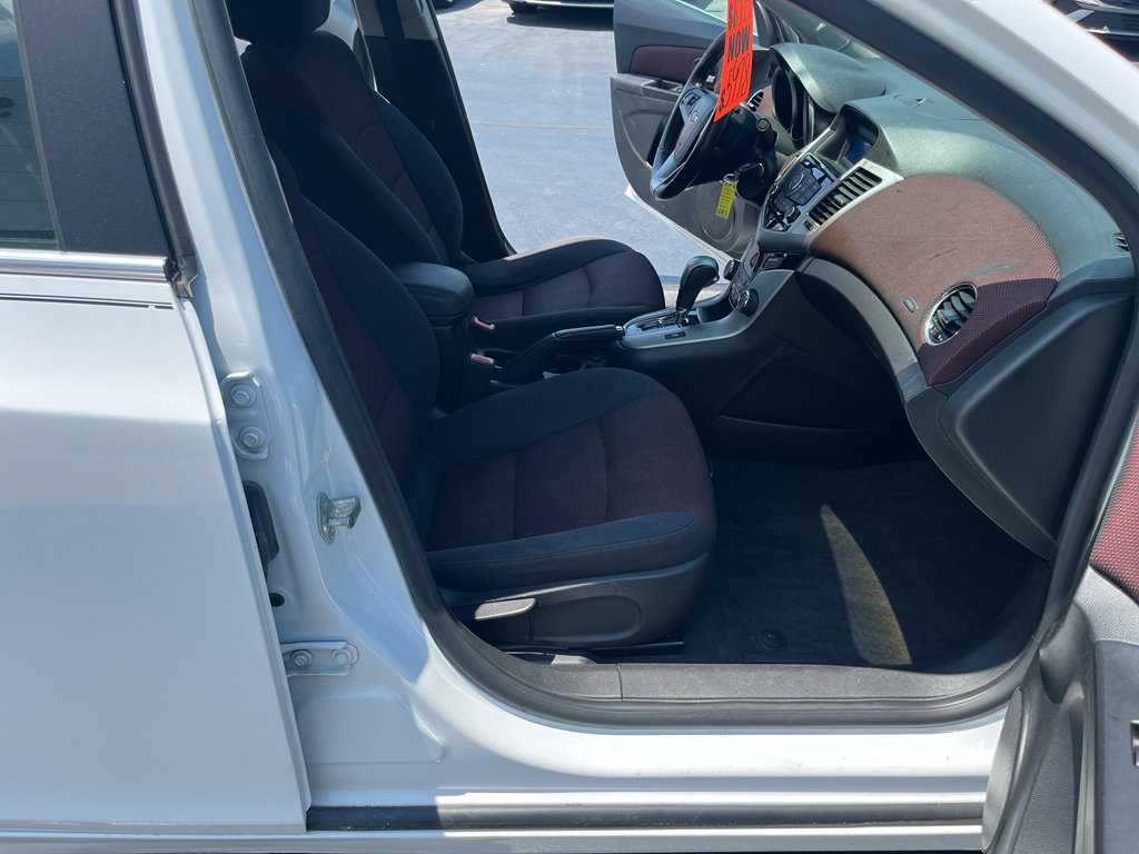 Used 2012 Chevrolet Cruze LT FWD image 35
