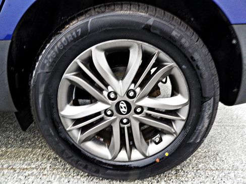 Used 2015 Hyundai Tucson SE image 19