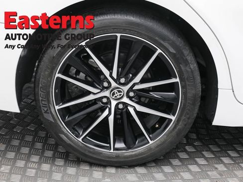 Used 2024 Toyota Camry SE image 30