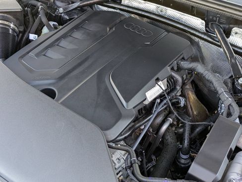 Used 2025 Audi Q5 Premium w/ Convenience Package AWD/4WD image 24