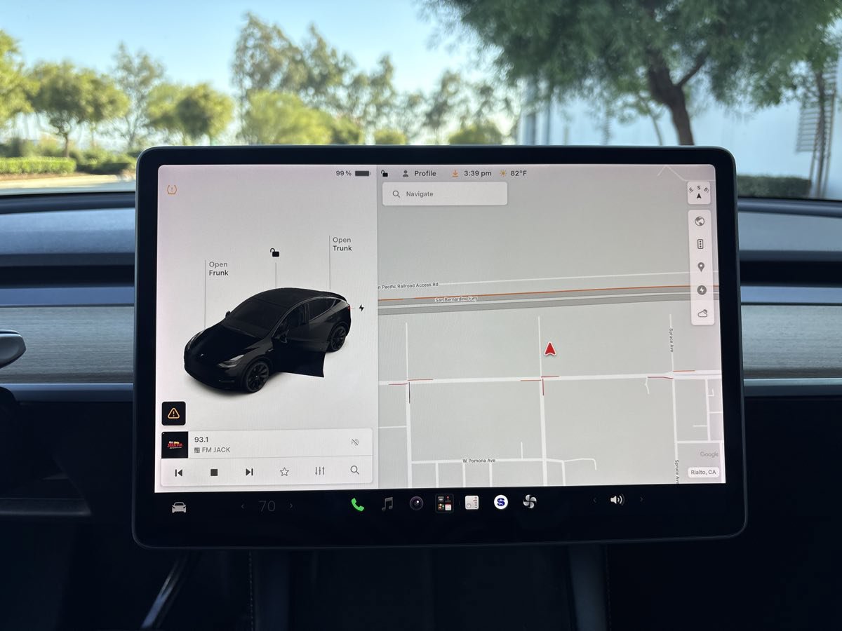 Used 2021 Tesla Model Y Long Range AWD/4WD image 21