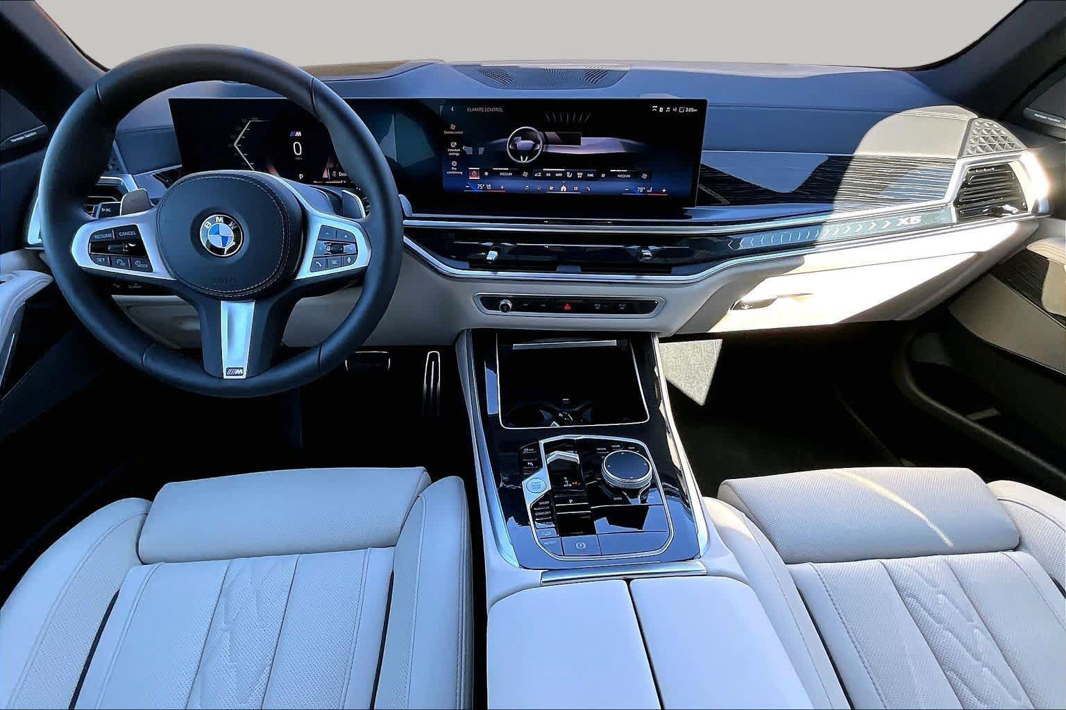 Used 2026 BMW X5 xDrive40i w/ M Sport Package AWD/4WD image 15