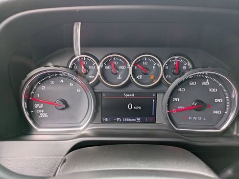 Used 2021 Chevrolet Silverado 1500 LT Trail Boss w/ Convenience Package II AWD/4WD image 28