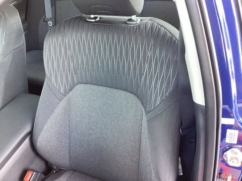 Used 2025 Toyota Camry LE image 12