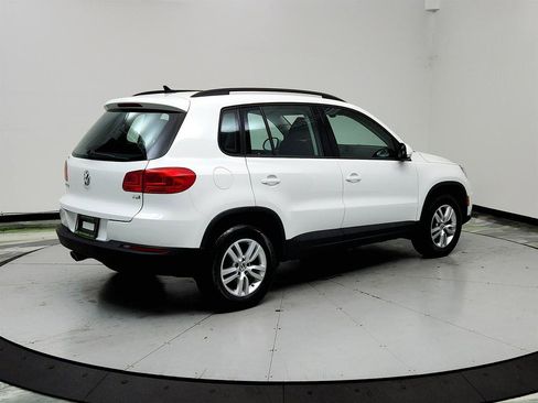 Used 2017 Volkswagen Tiguan S FWD image 5