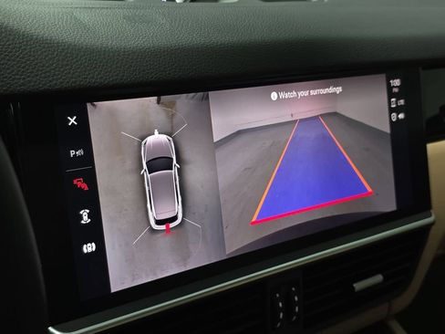 Certified 2023 Porsche Cayenne AWD/4WD image 18