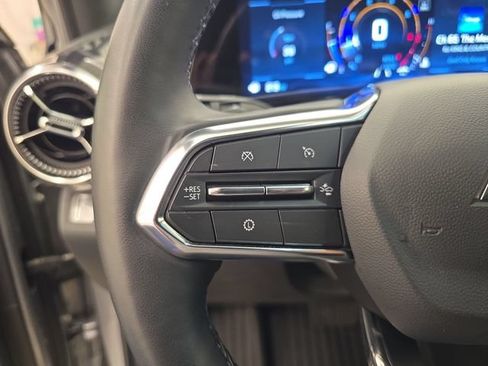 Used 2025 Chevrolet Equinox LT FWD image 27