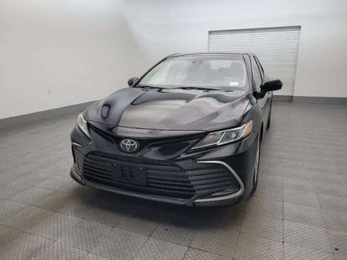 Used 2022 Toyota Camry LE FWD image 15