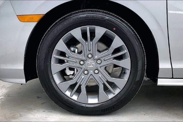 Certified 2026 Honda Odyssey Touring image 10