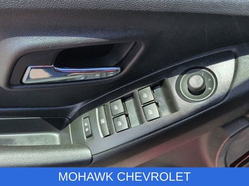 Certified 2016 Chevrolet Trax LT w/ LT Sun and Sound Package AWD/4WD image 23