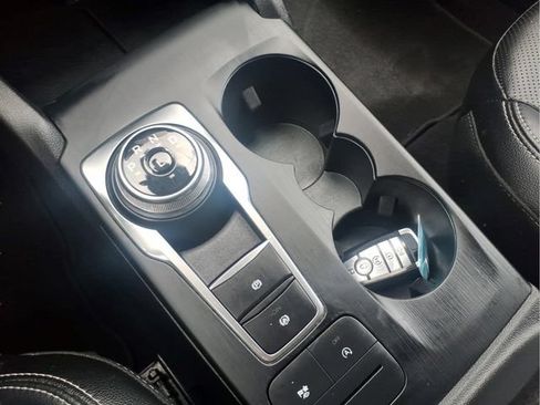 Certified 2022 Ford Escape SEL AWD/4WD image 19
