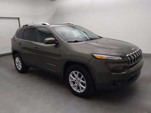 Used 2018 Jeep Cherokee Latitude image 11