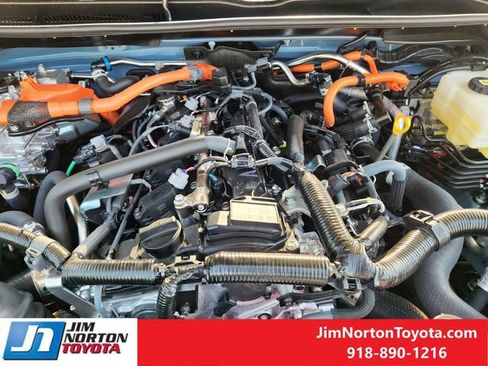 Used 2026 Toyota 4Runner Platinum AWD/4WD image 31