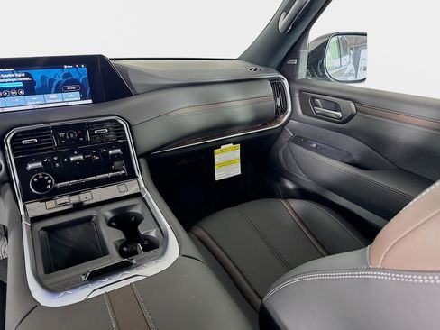 New 2026 Nissan Armada SL image 24