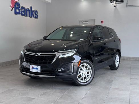 Certified 2024 Chevrolet Equinox LT AWD/4WD image 2