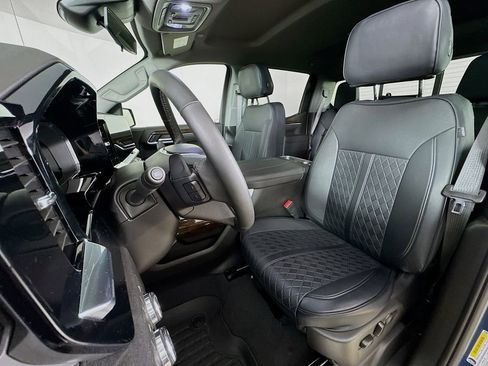 Used 2026 GMC Sierra 1500 Elevation w/ Preferred Package image 2