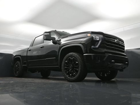 New 2026 Chevrolet Silverado 2500 High Country w/ High Country Premium Package AWD/4WD image 39