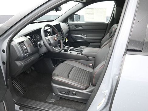 New 2026 Nissan Pathfinder Rock Creek image 9