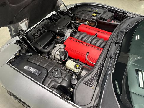 Used 2003 Chevrolet Corvette Z06 w/ Memory Package, 3 Drivers RWD image 4