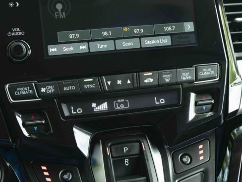 Used 2023 Honda Odyssey Touring image 34