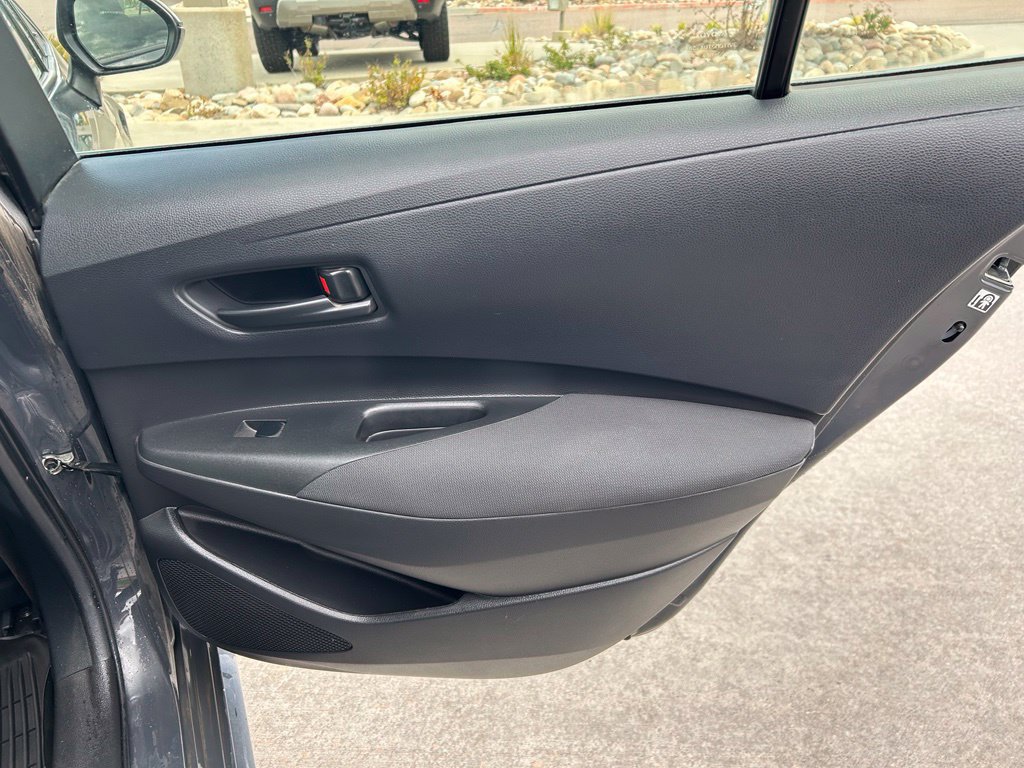 Used 2025 Toyota Corolla LE FWD image 28