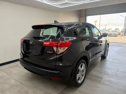 Used 2016 Honda HR-V LX image 10