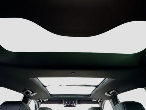 New 2026 Cadillac Vistiq Sport w/ LPO, Floor Liner Package image 22